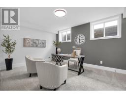 868 EAGLETRACE DRIVE - 42