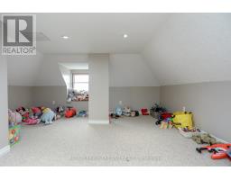 16 MAPLE STREET - 34