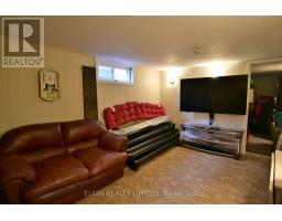 589 ELM STREET - 28