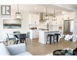 33 - 414 OLD WONDERLAND ROAD - 16