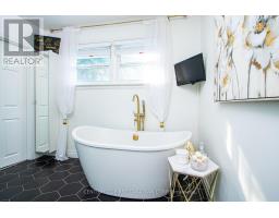 230 RIDGEWOOD CRESCENT - 15