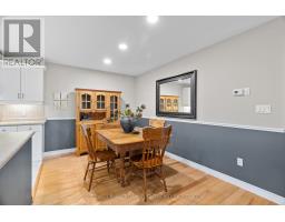 8 SHADOW LANE - 19