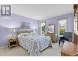 8 SHADOW LANE - 24
