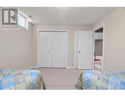 8 SHADOW LANE - 39