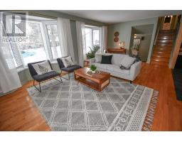 10 MILFORD CRESCENT - 10