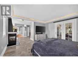 31 HILLVIEW DRIVE - 17