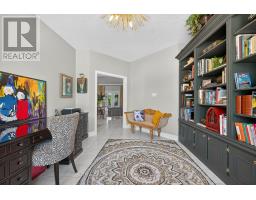 31 HILLVIEW DRIVE - 26