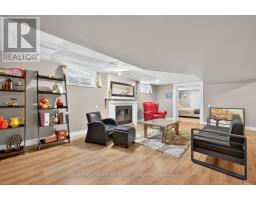 31 HILLVIEW DRIVE - 29