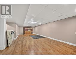 31 HILLVIEW DRIVE - 30