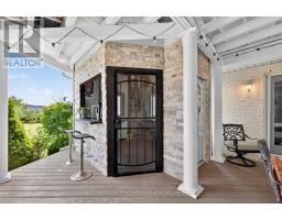 31 HILLVIEW DRIVE - 32