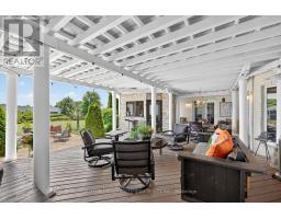 31 HILLVIEW DRIVE - 34