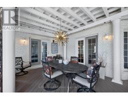 31 HILLVIEW DRIVE - 35