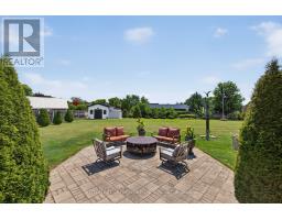 31 HILLVIEW DRIVE - 36