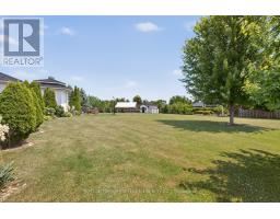 31 HILLVIEW DRIVE - 38