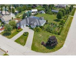 31 HILLVIEW DRIVE - 41