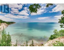 136 BRAYSIDE STREET - 4