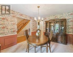 7 ROBINWOOD CRESCENT - 16