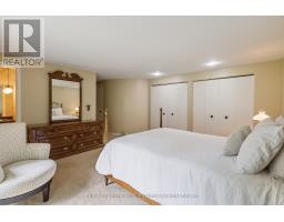 7 ROBINWOOD CRESCENT - 29