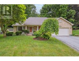 7 ROBINWOOD CRESCENT - 3