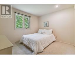 7 ROBINWOOD CRESCENT - 33