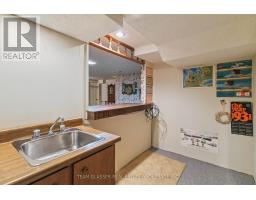 7 ROBINWOOD CRESCENT - 38