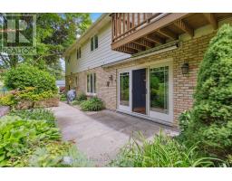 7 ROBINWOOD CRESCENT - 44