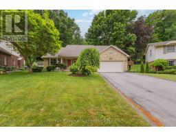 7 ROBINWOOD CRESCENT - 47