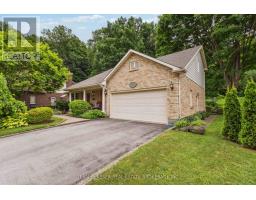 7 ROBINWOOD CRESCENT - 49