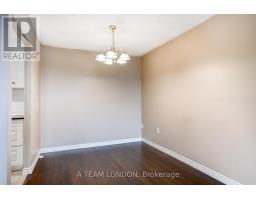 407 - 155 KENT STREET - 10