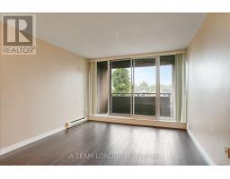 407 - 155 KENT STREET - 11