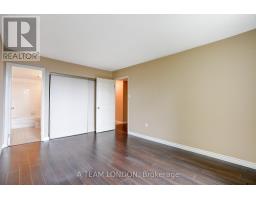 407 - 155 KENT STREET - 18