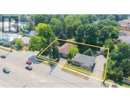 584 WONDERLAND ROAD N - 2