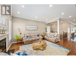 338 AMBLESIDE DRIVE - 21