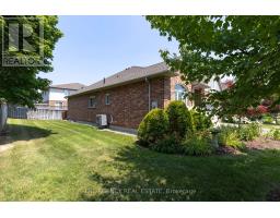 338 AMBLESIDE DRIVE - 32