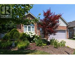 338 AMBLESIDE DRIVE - 4