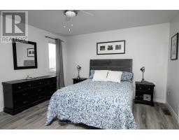 7 AMBLESIDE DRIVE - 17