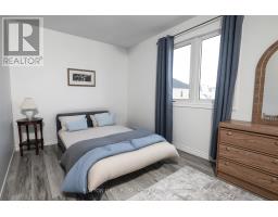 7 AMBLESIDE DRIVE - 21
