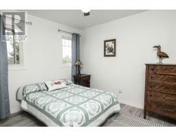 7 AMBLESIDE DRIVE - 22