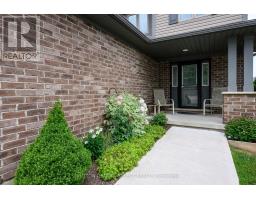 7 AMBLESIDE DRIVE - 3
