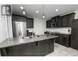 7 AMBLESIDE DRIVE - 6