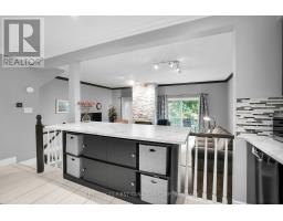 11 - 9 AILSA PLACE - 13
