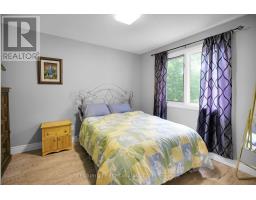 11 - 9 AILSA PLACE - 26