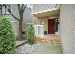11 - 9 AILSA PLACE - 5