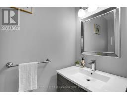 11 - 9 AILSA PLACE - 8