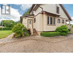 153 RICHMOND STREET S - 27