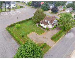 153 RICHMOND STREET S - 36
