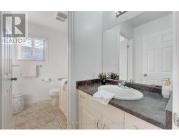 301 PORTRUSH PLACE - 34