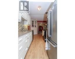 9 COTTONWOOD CRESCENT SW - 16