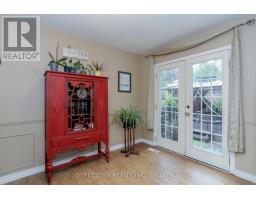 9 COTTONWOOD CRESCENT SW - 20