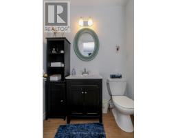 9 COTTONWOOD CRESCENT SW - 24